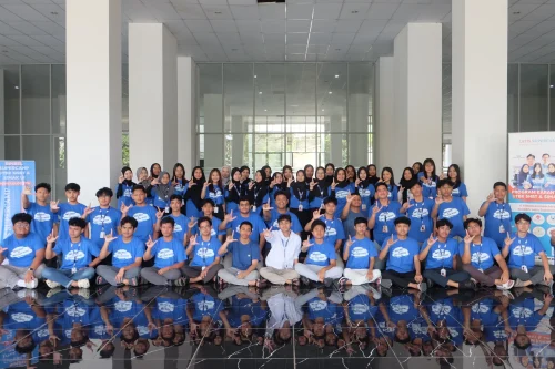 DSCF5624_result sesi foto bersama siswa karantina latis supercamp di apartemen